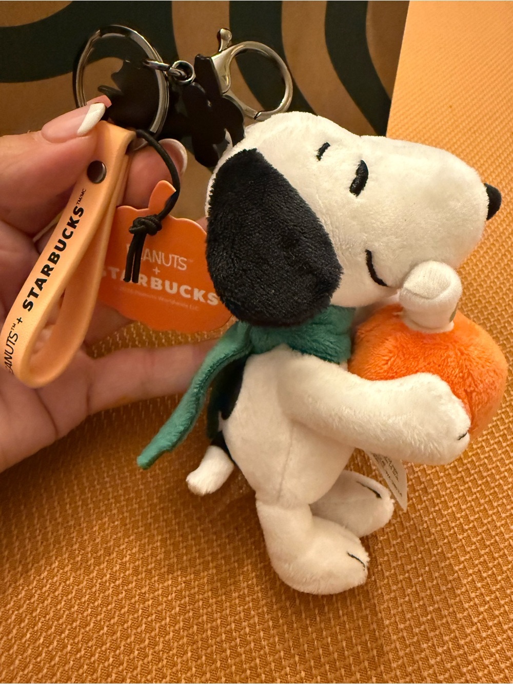 Starbucks x Peanuts Snoopy Plush Keychain in Orange and White NWT! - Picture 2 of 5
